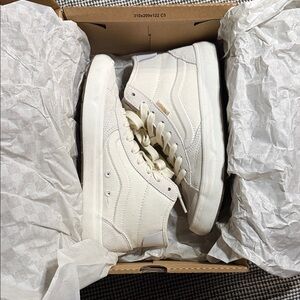Women's VANS The Lizzie Cream High-Top Sneakers